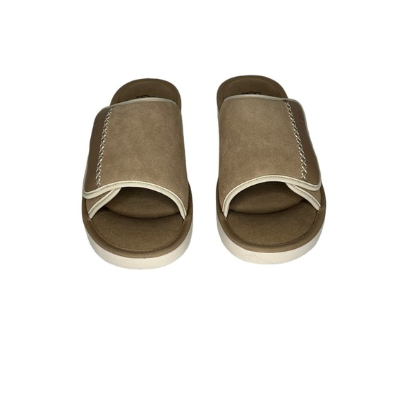 UGG Men’s Goldencoast Slide Sand Santorini Slippers Sanda - Picture 6 of 14